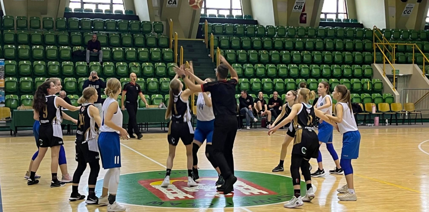 Inowrocław - Kasper Cup Girls w rąbińskiej hali