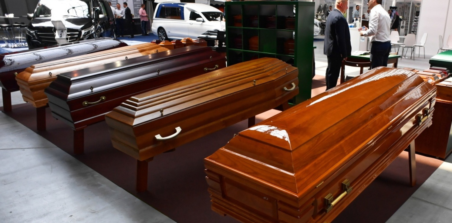 Kraj - Branża pogrzebowa: rządowy projekt wyeliminuje garażowe zakłady pogrzebowe