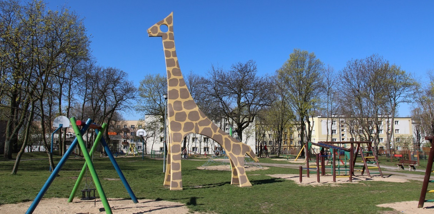 Inowrocław - Odnowią plac zabaw na os. Nowym. Co z żyrafą?
