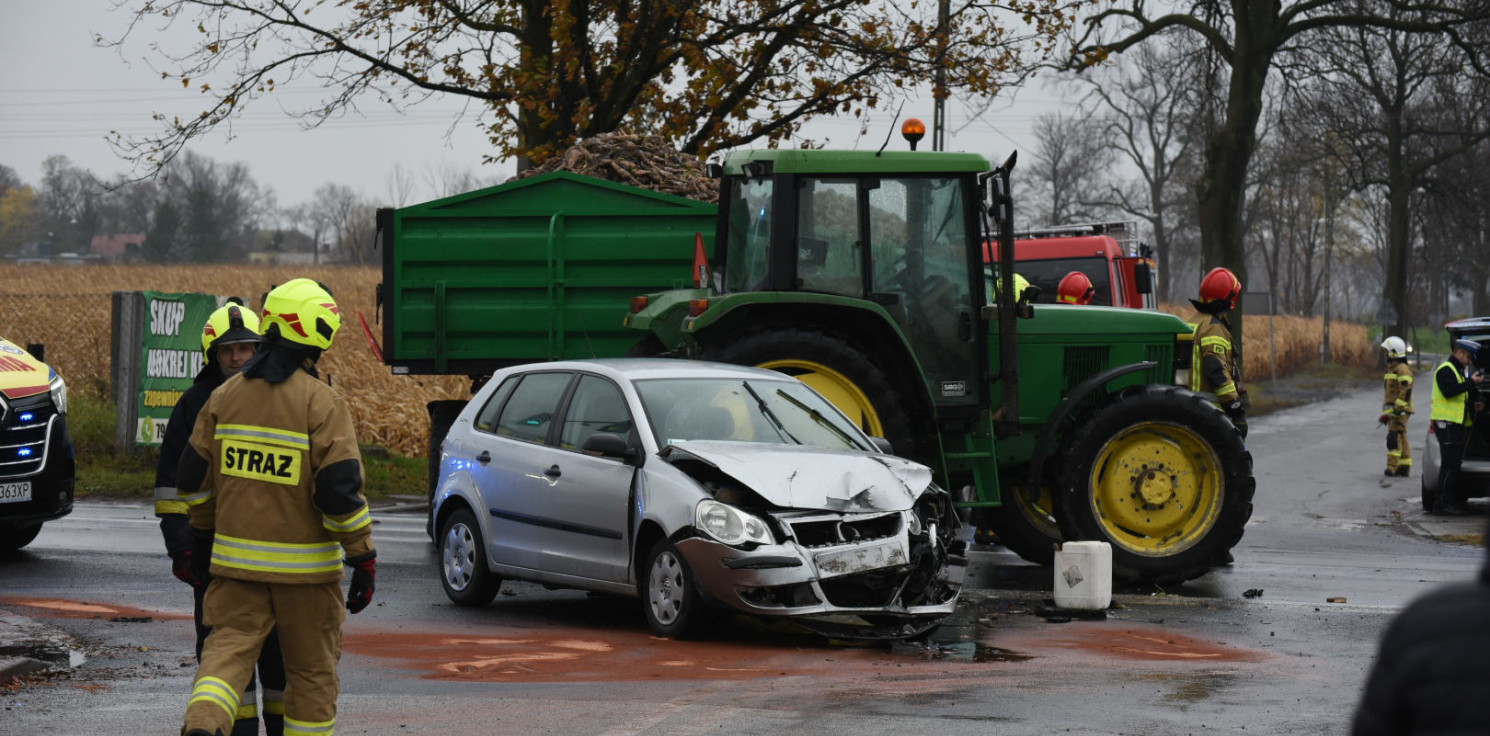 Region - Groźna kraksa na drodze do Torunia. Są ranni
