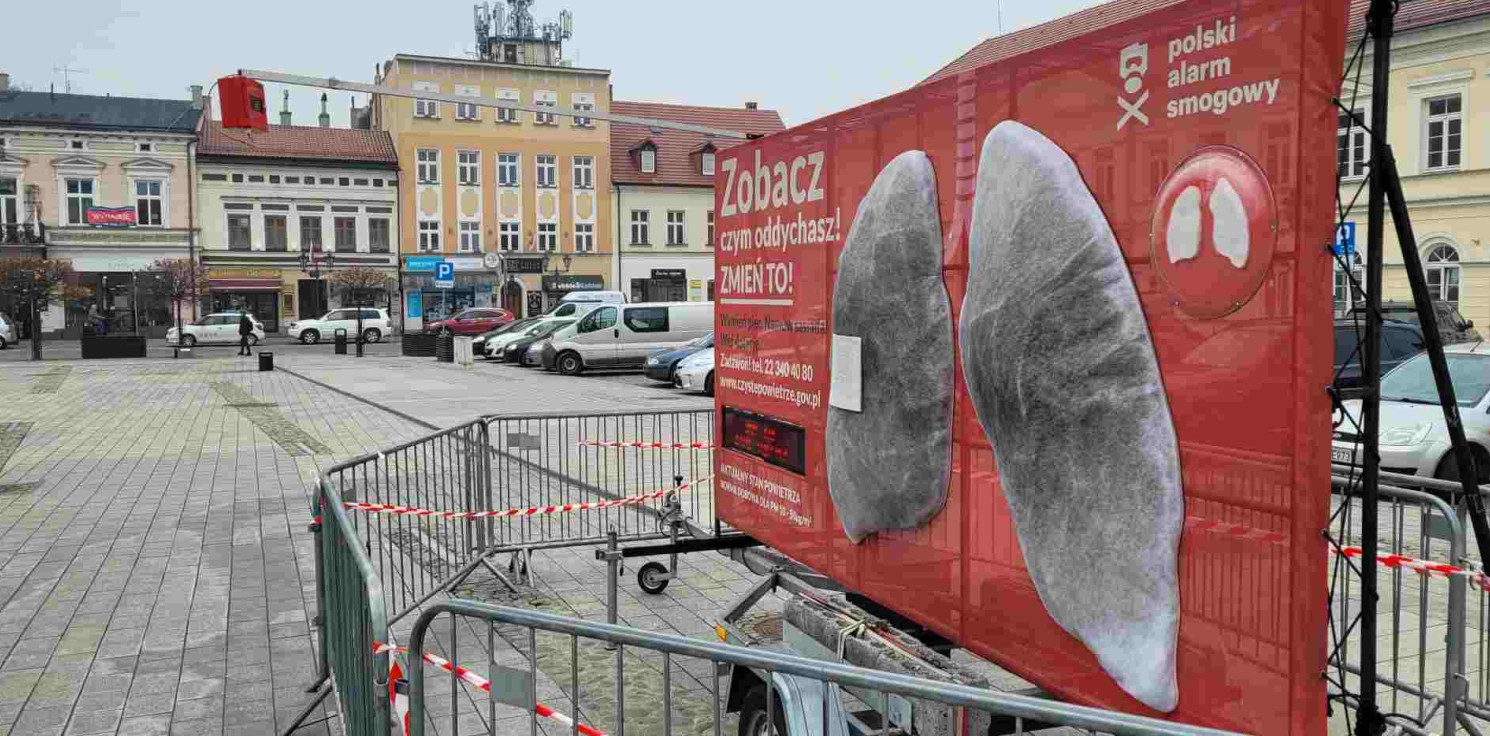 Inowrocław - Zielona środa: te płuca obrazują problem smogu