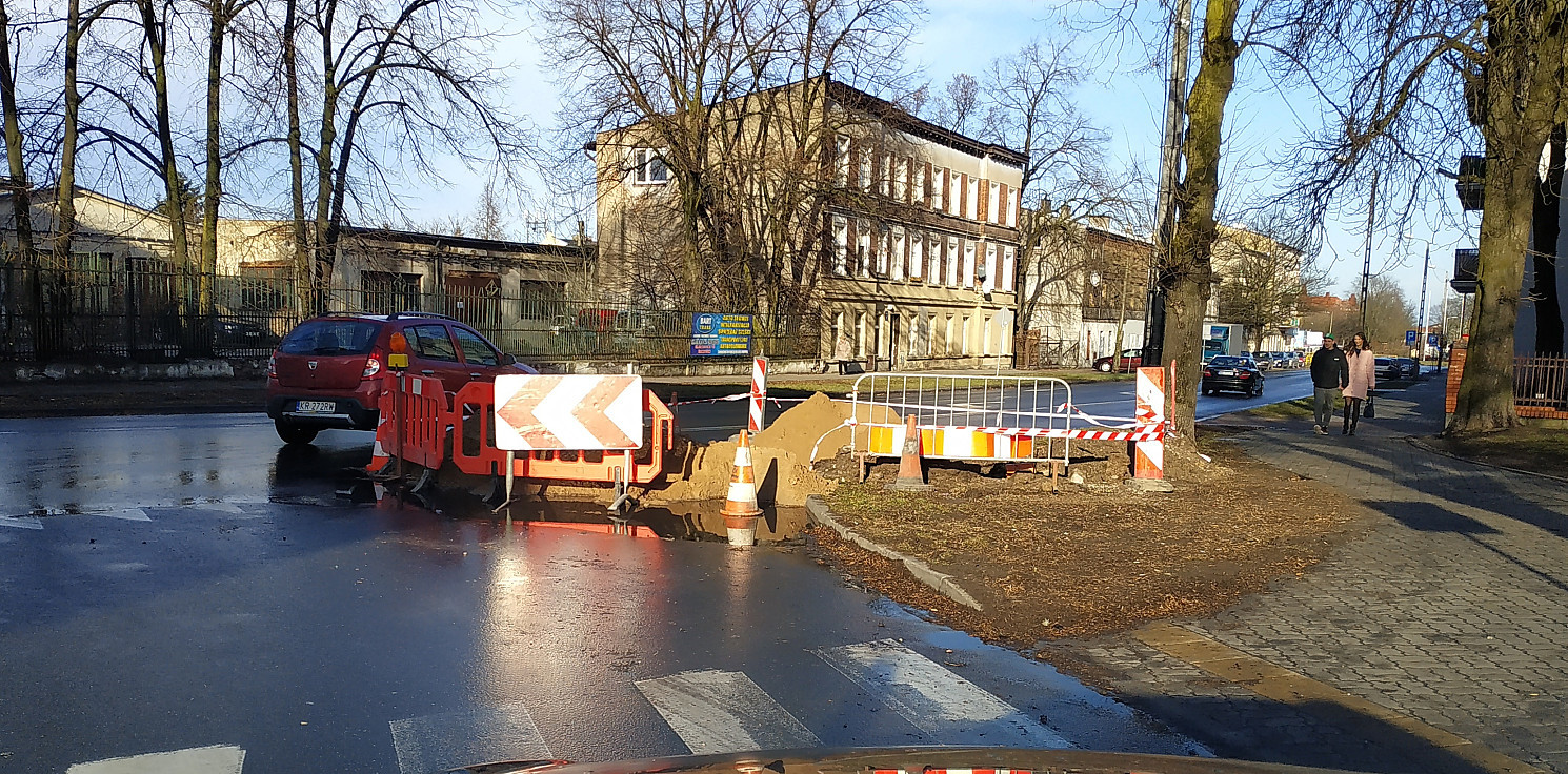 Inowrocław - Awaria wodociągu na osiedlu Piastowskim