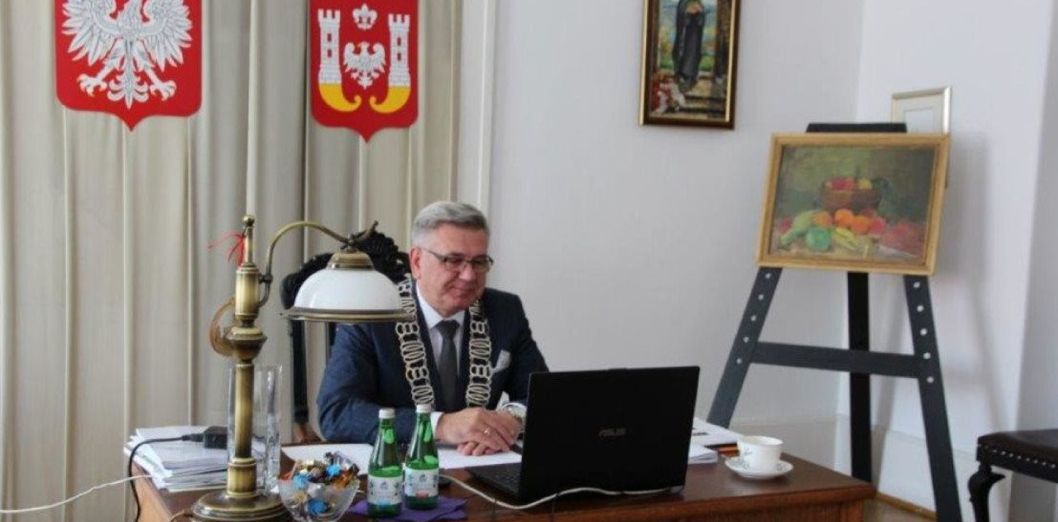 Inowrocław - Przewodniczący rady o podwyżce dla Ryszarda Brejzy