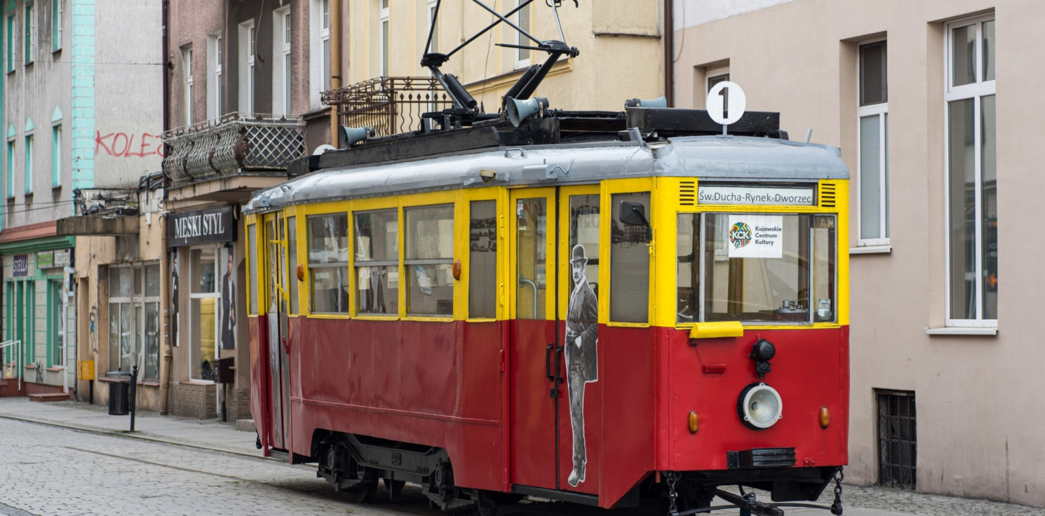 Inowrocław - Inowrocławski tramwaj ma opóźnienie. Dlaczego?