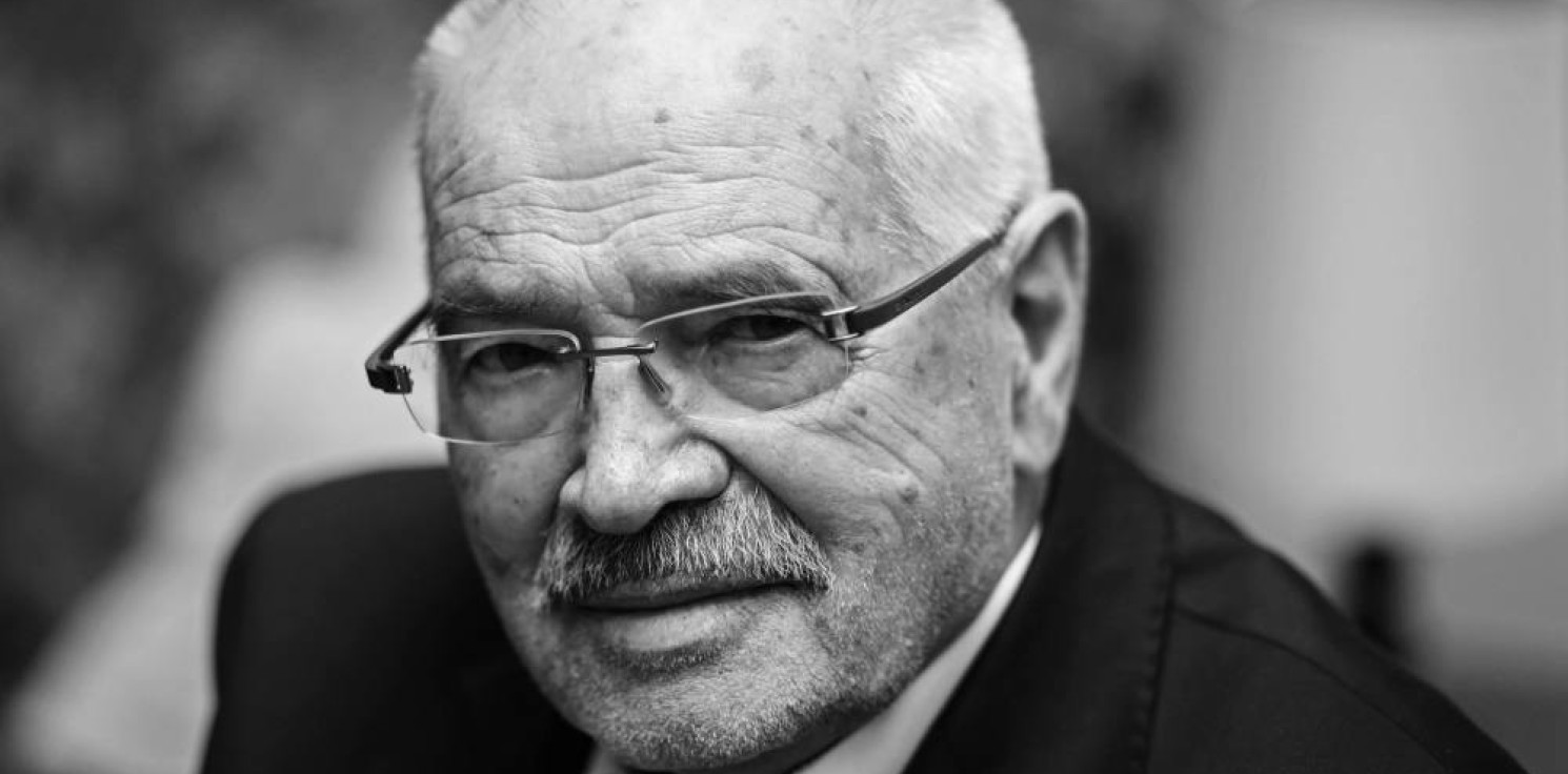 Kraj - Zmarł reżyser filmowy Sylwester Chęciński, autor trylogii o Pawlakach i Kargulach