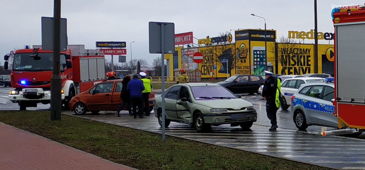 Inowrocław - Znów kraksa na al. Niepodległości