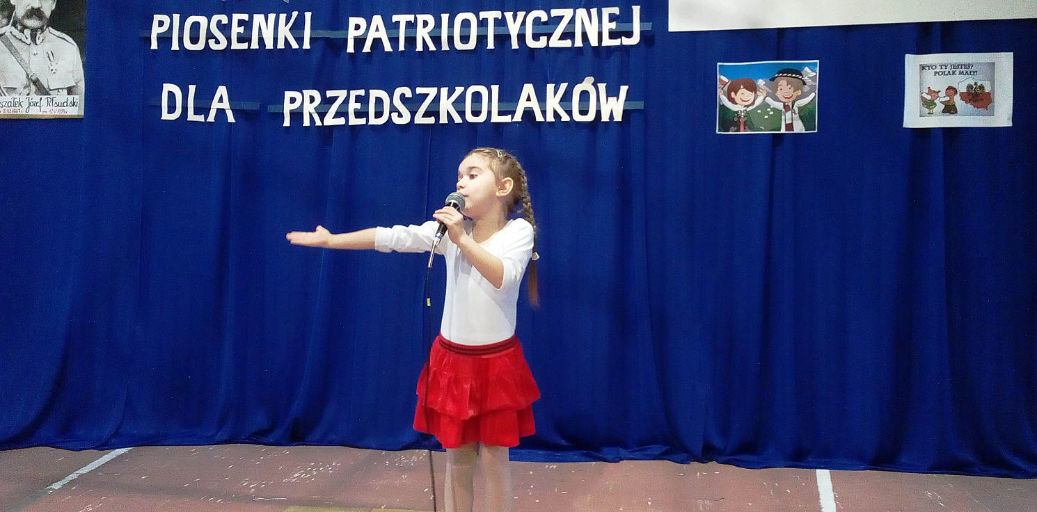 Inowrocław - Patriotyczne śpiewanie przedszkolaków