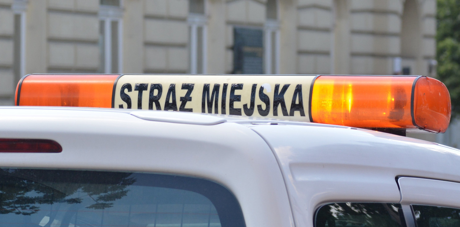Mogilno - Atak na strażników miejskich. Agresor miał 68 lat