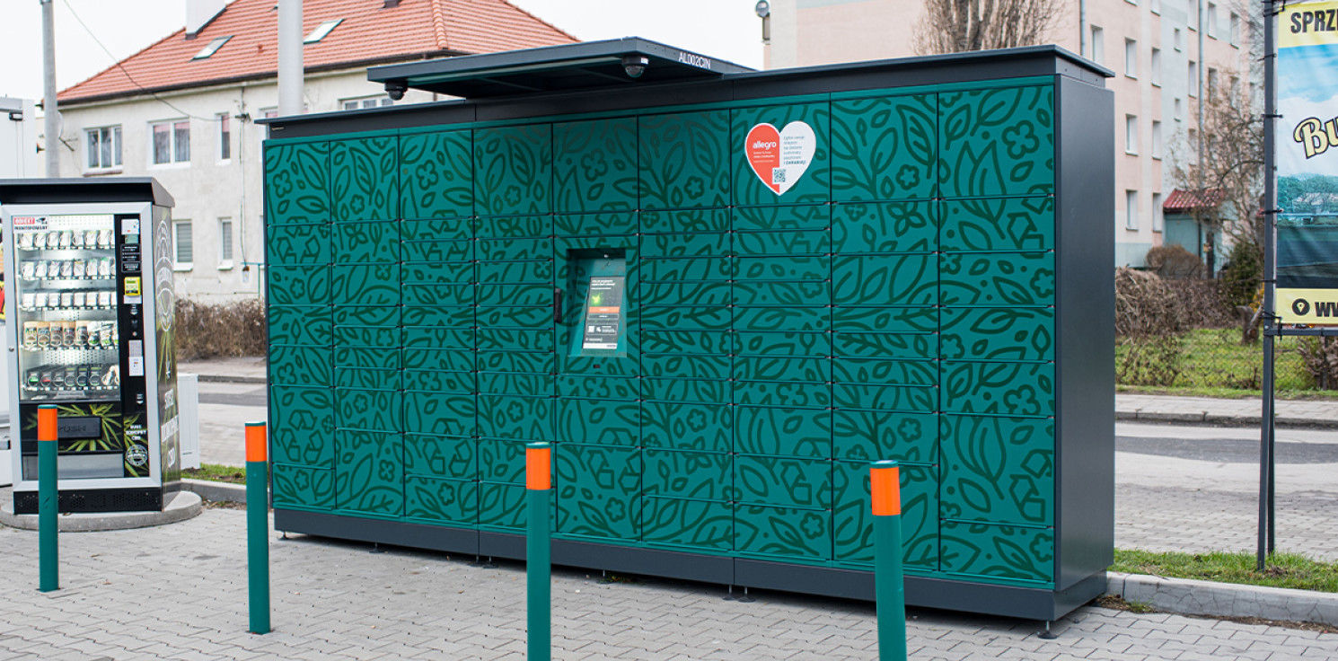 Inowrocław - Automaty paczkowe Allegro i Orlenu są już w mieście