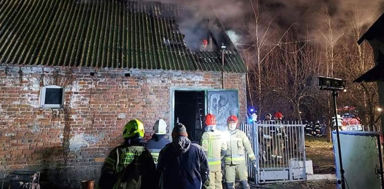 Region - Nocny pożar budynku koło Jezior Wielkich
