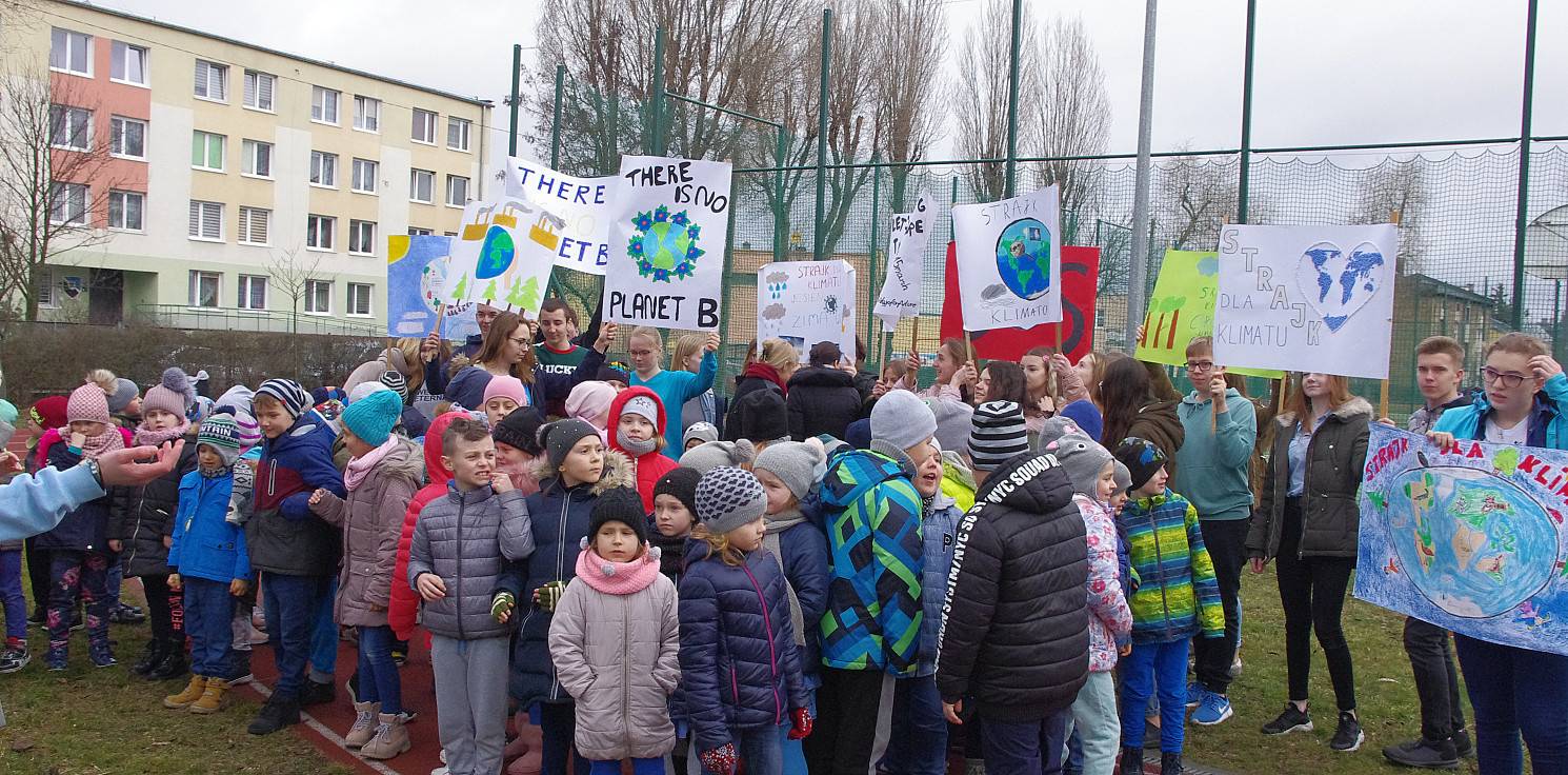 Inowrocław - Młodzież walczy o naturę, czyli strajk dla klimatu