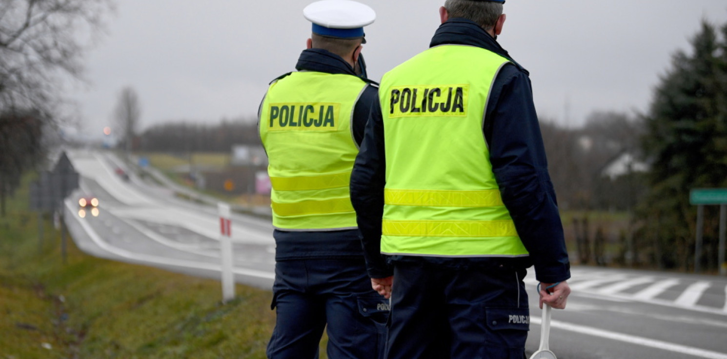 Kraj - W długi weekend na drogach więcej policyjnych patroli, mogą nakładać mandaty do 6 tys. zł