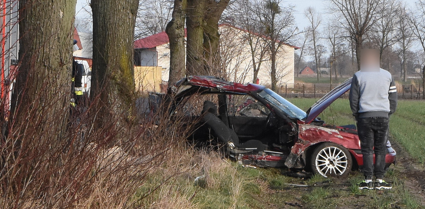 Kruszwica.online - Wypadek pod Kruszwicą. W akcji śmigłowiec LPR