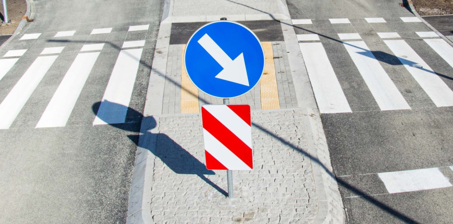 Złotniki Kuj. - Kto ukradł... znak drogowy? Policja szuka sprawcy
