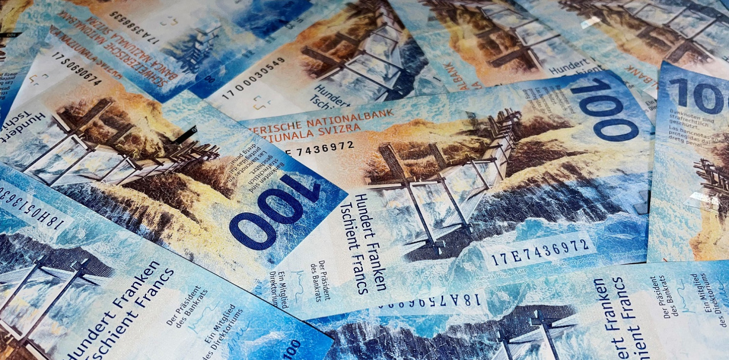 Kraj - Nie tylko Polacy wpadli w niebezpieczne sidła franka