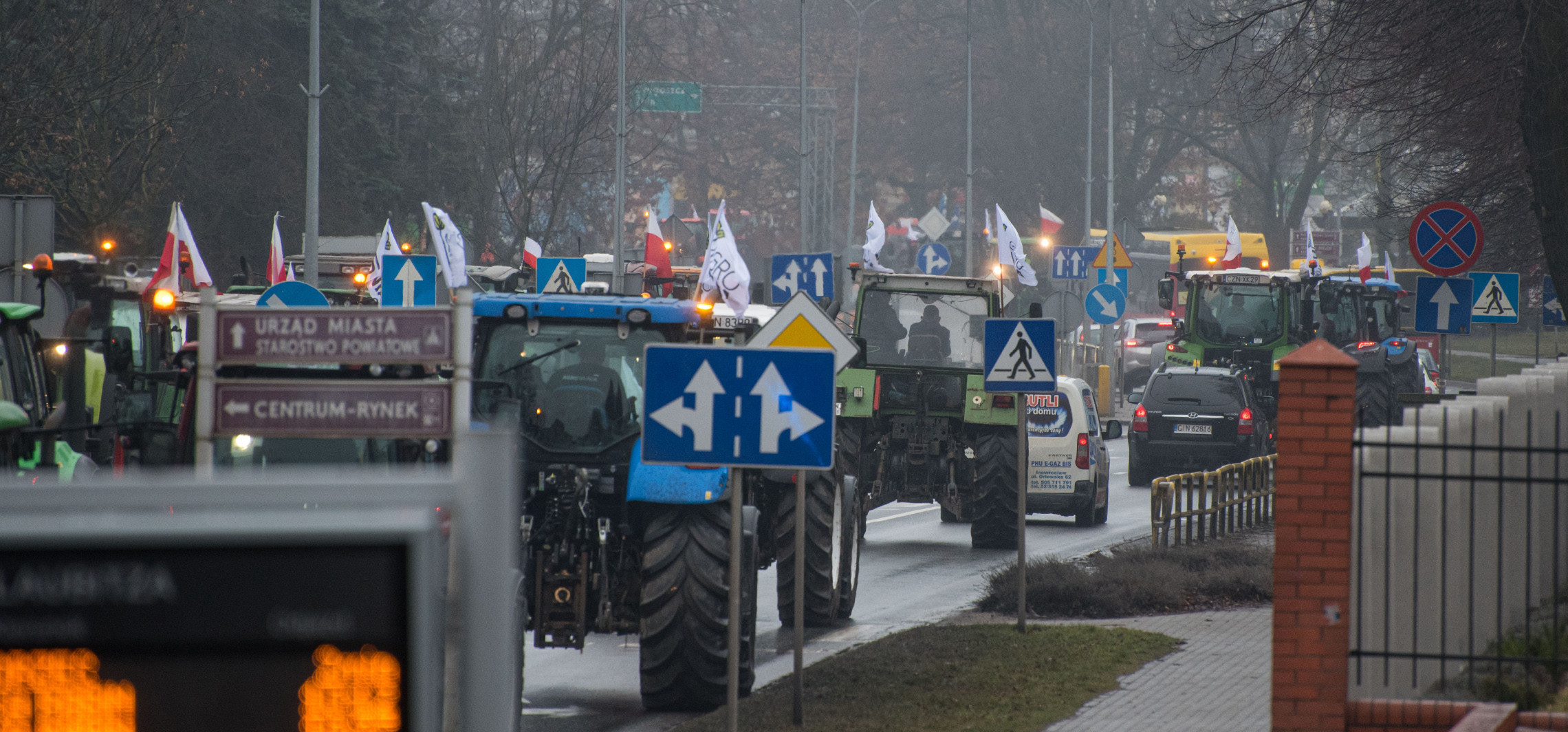 Inowrocław - Protest rolników Agrounii. Ciągniki blokowały drogi