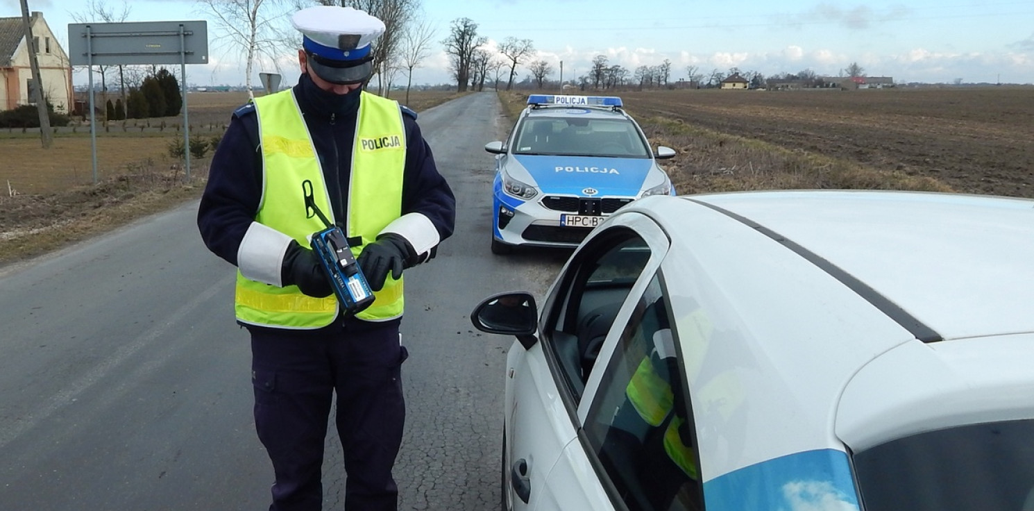 Radziejów - Kierowcy pod lupą policji. Prawie połowa kontrolowanych złamała przepisy