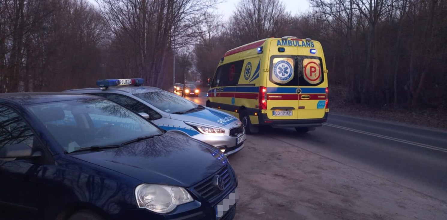 Kruszwica.online - Chciała się zabić. Stanęła samochodem na torach