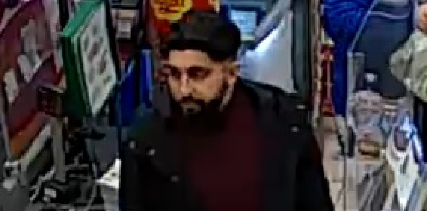 Inowrocław - Policja szuka tego mężczyzny. Okradł kobietę