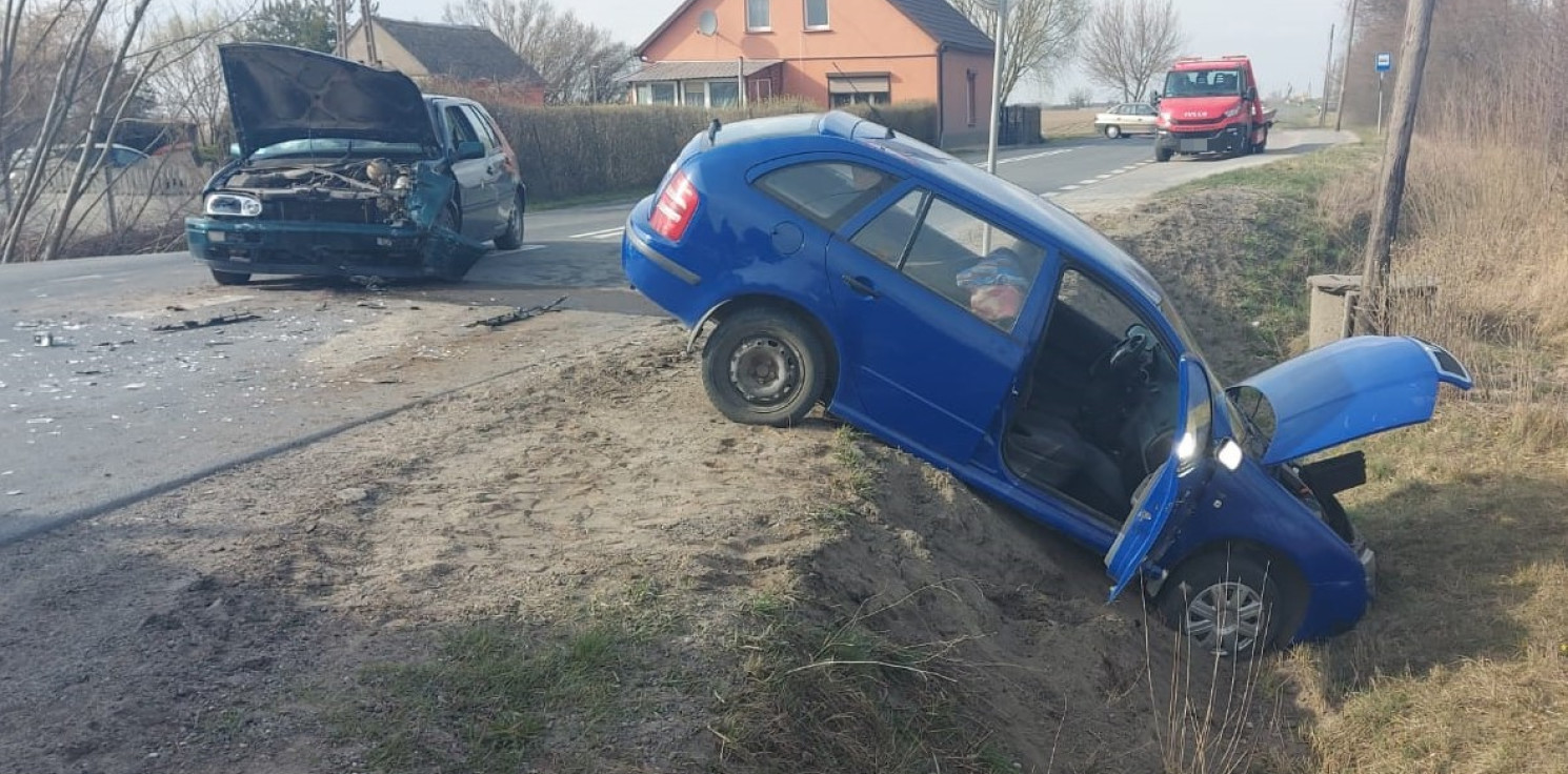 Region - 72-latek wymusił pierwszeństwo i doprowadził do zderzenia
