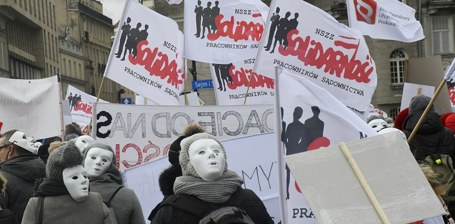 Inowrocław - Pracownicy sądów będą protestować przed urzędami
