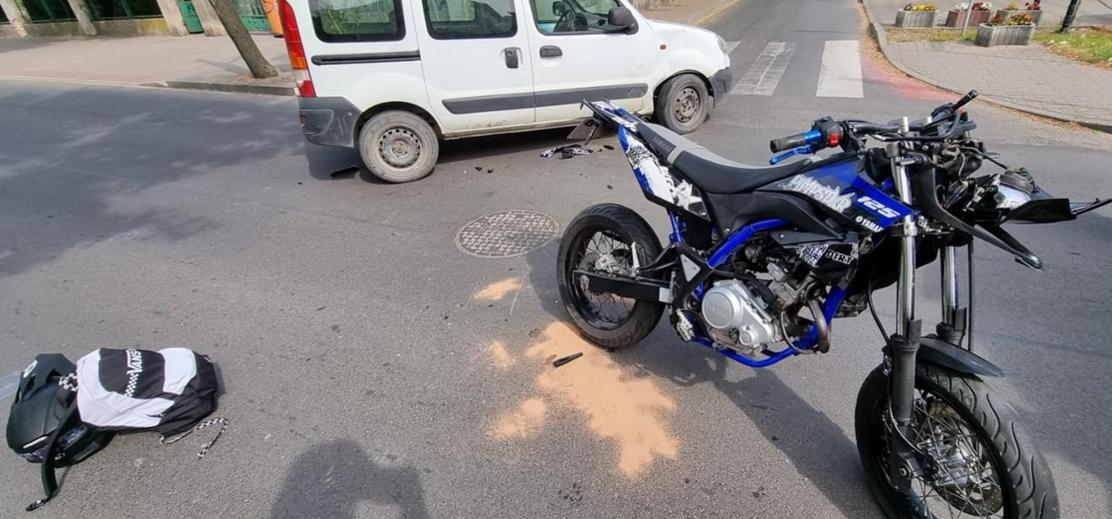 Mogilno - W Mogilnie samochód uderzył w motocyklistę