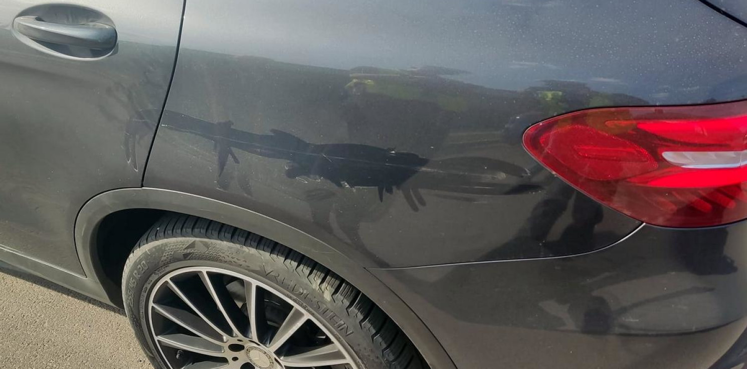 Radziejów - Kompletnie pijany zarysował mercedesa i odjechał