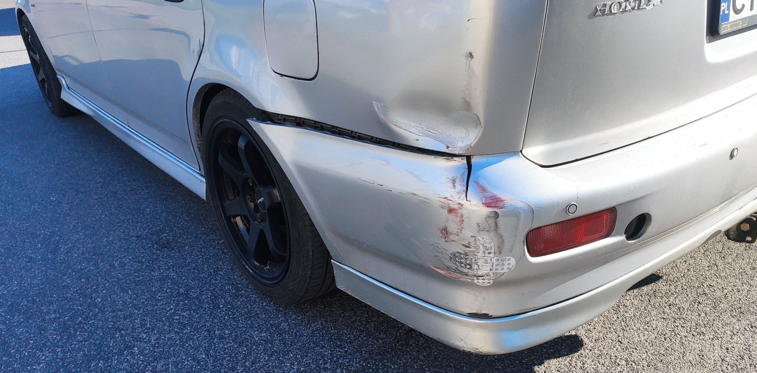 Inowrocław - Uderzył w auto i odjechał. Sprawca poszukiwany