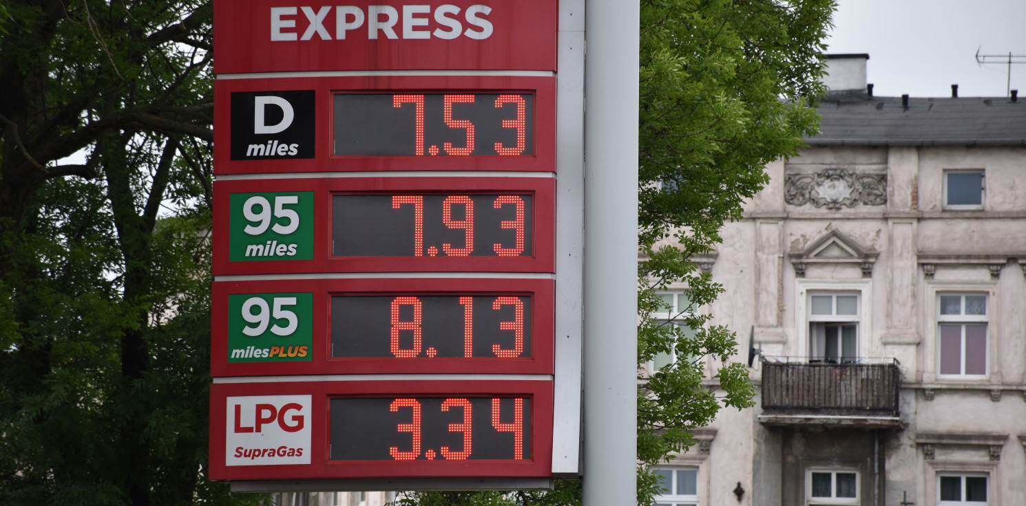 Inowrocław - Kosmiczne ceny paliw na stacjach. Prawie 8 zł za litr