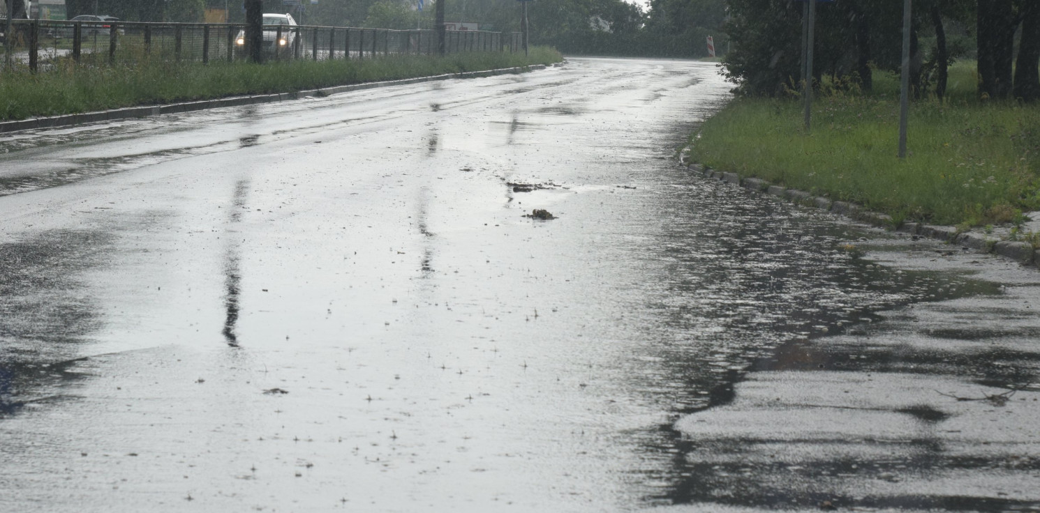 Inowrocław - W poniedziałek możliwe burze, deszcze, grad i wiatr