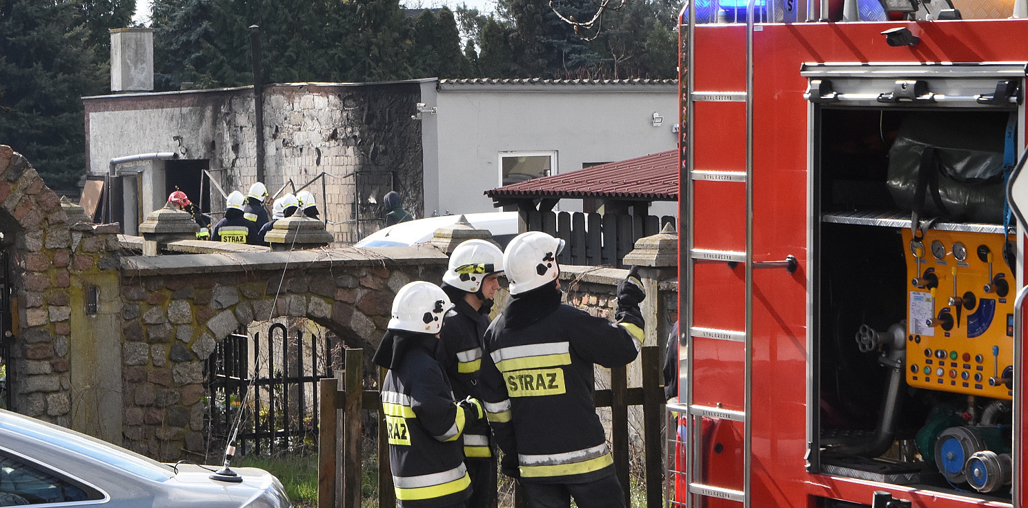 Janikowo.online - Groźny pożar w Janikowie, paliły się opony
