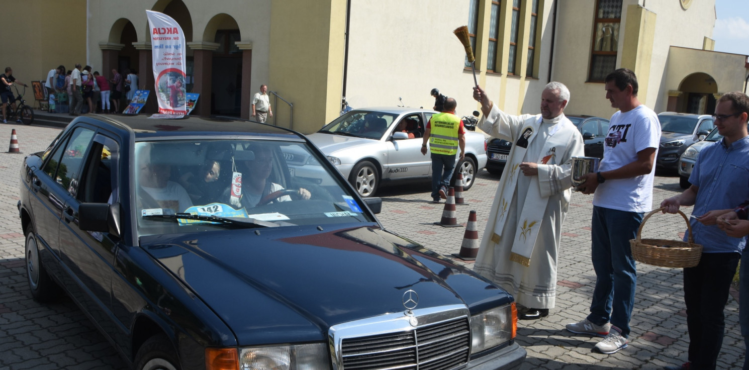 Inowrocław - Dzień patrona kierowców. Będą święcić pojazdy