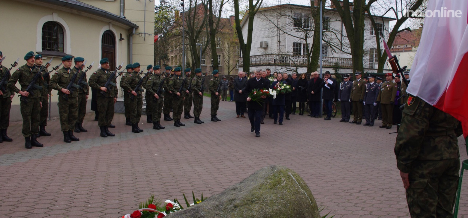 Inowrocław - Uczcili 79. rocznicę zbrodni katyńskiej