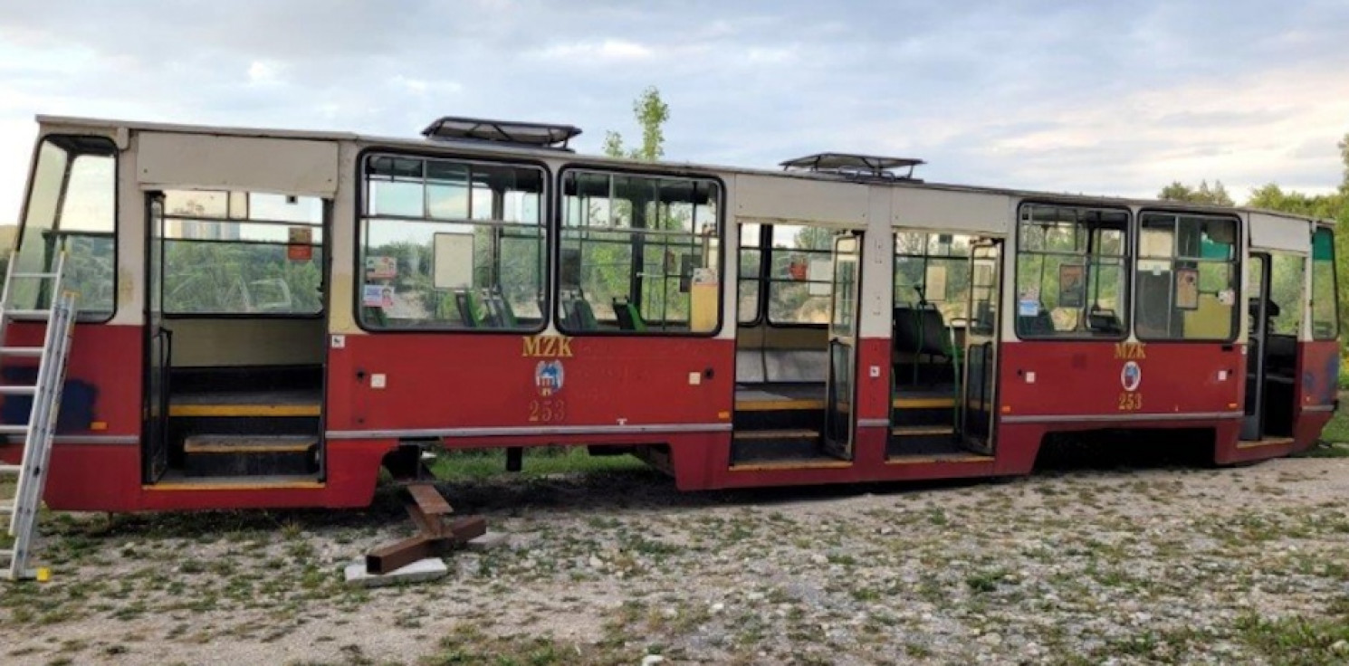 Region - Z szyn pod wodę. W Piechcinie zatopią tramwaj