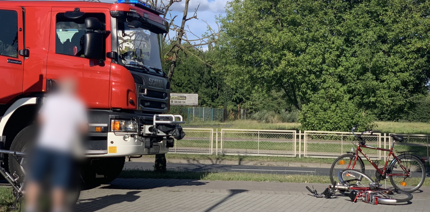 Inowrocław - Rowerzyści zderzyli się ze sobą na al. Niepodległości