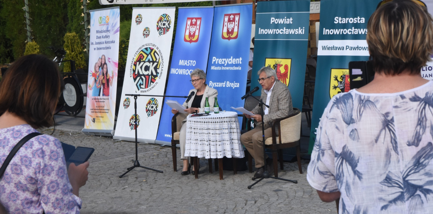 Inowrocław - Cała Polska dziś czyta. Inowrocław też