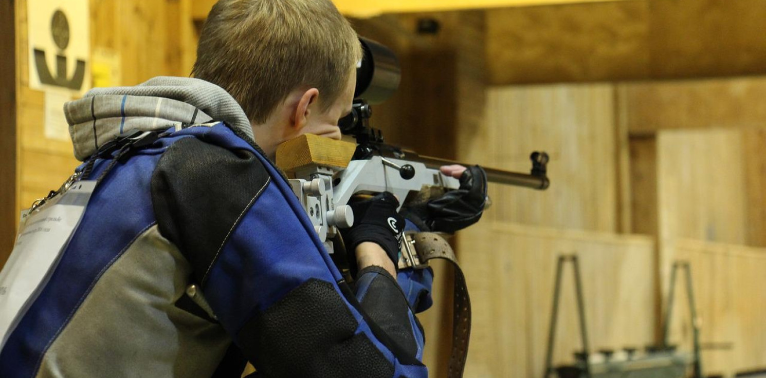 Inowrocław - Radny z Inowrocławia proponuje naukę strzelania już dla 14-latków