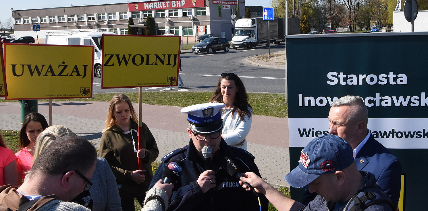 Inowrocław - Zdjęli pinezki i promowali bezpieczną jazdę