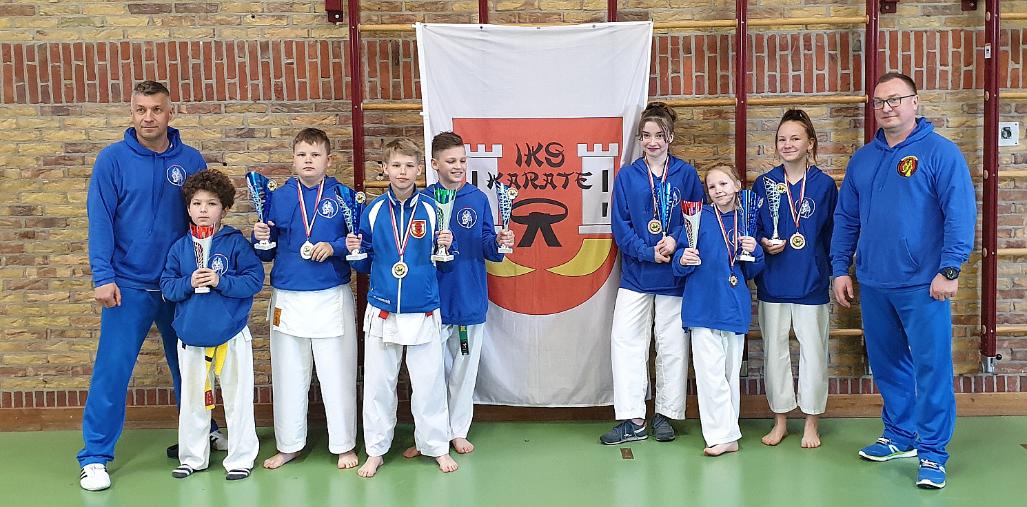Inowrocław - Młodzi karatecy wrócili z Holandii z medalami