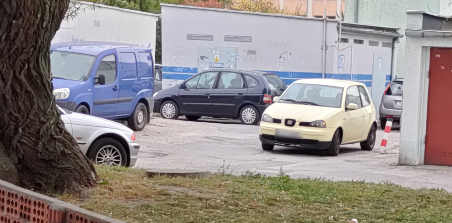 Inowrocław - Parkingowa wolna amerykanka, czyli jak mieszkańcy utrudniają sobie życie