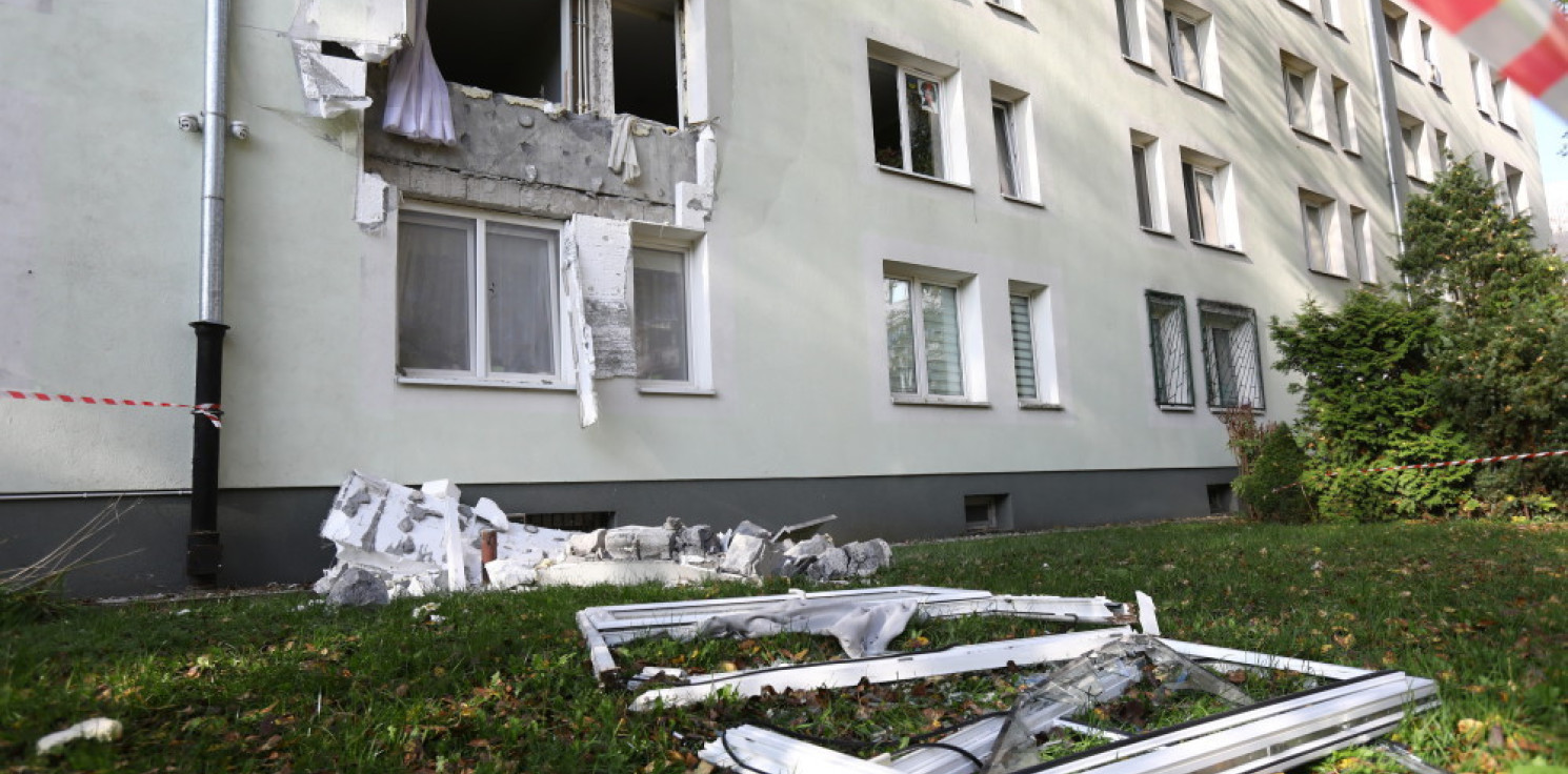 Kraj - Warszawa: w mieszkaniu na Mokotowie wybuchła hulajnoga. Eksplozja wyrwała drzwi i okna