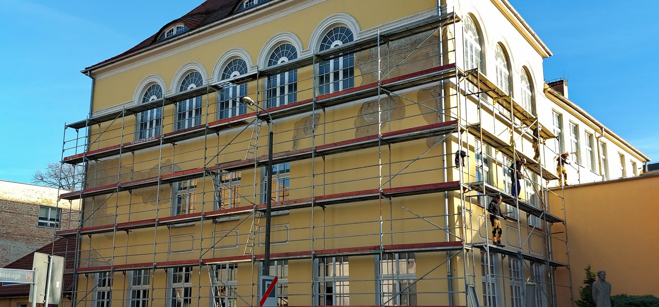 Inowrocław - W "Kasprze" rozpoczyna się remont dachu