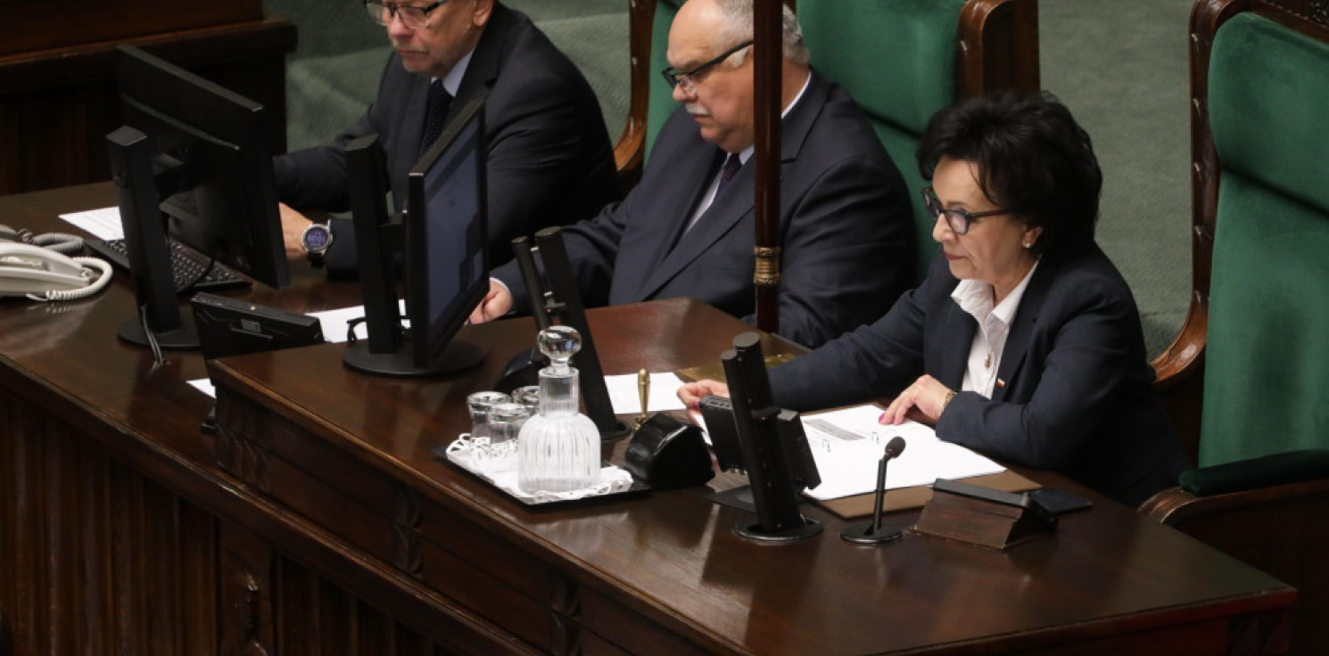 Kraj - Sejm odrzucił sprzeciw Senatu wobec ustawy wydłużającej kadencję samorządów 