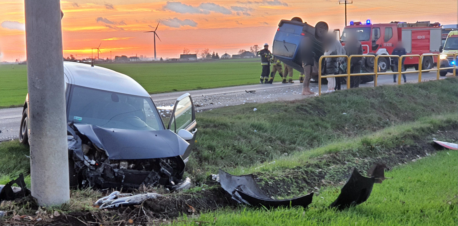 Gmina Inowrocław - Poważna kraksa koło Dziennic. Droga do Inowrocławia zablokowana