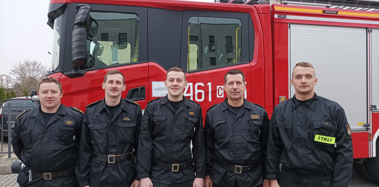 Inowrocław - Inowrocławscy strażacy zapuścili wąsy. Skąd taka moda?