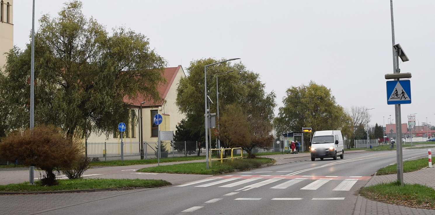 Inowrocław - Przy przejściach dla pieszych w Inowrocławiu zamontują wyświetlacze prędkości