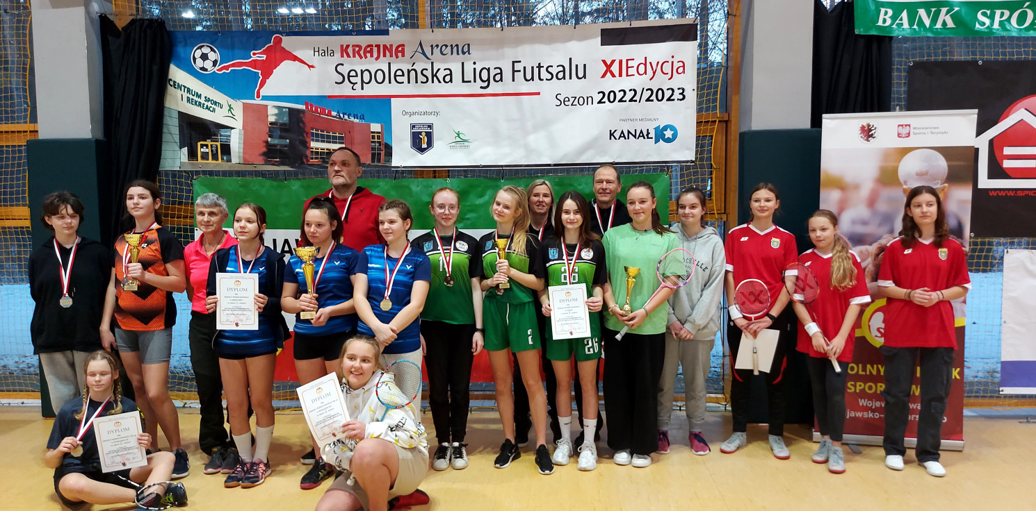 Gmina Inowrocław - Mamy brązowe medalistki województwa w badmintonie