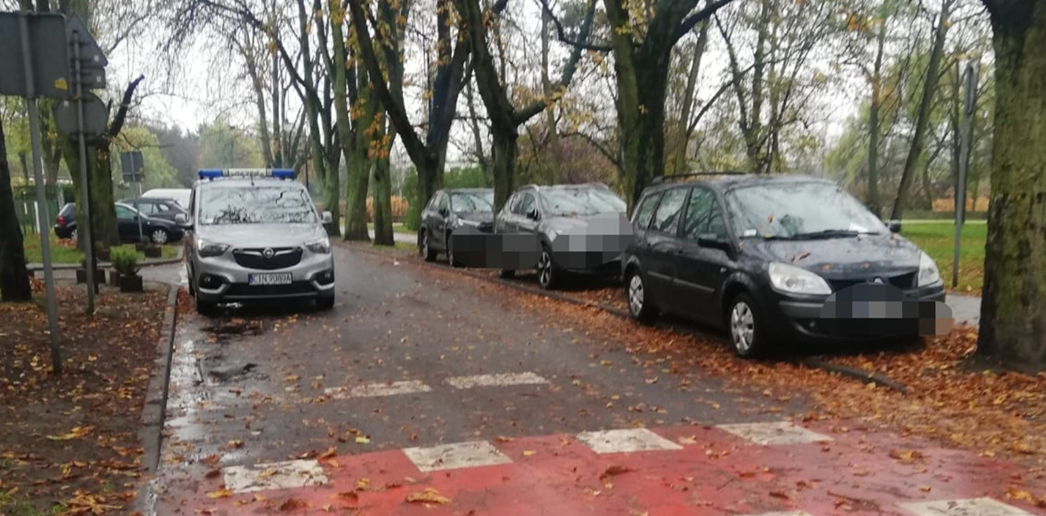 Inowrocław - Takie parkowanie kończy się mandatem. Zdjęcia