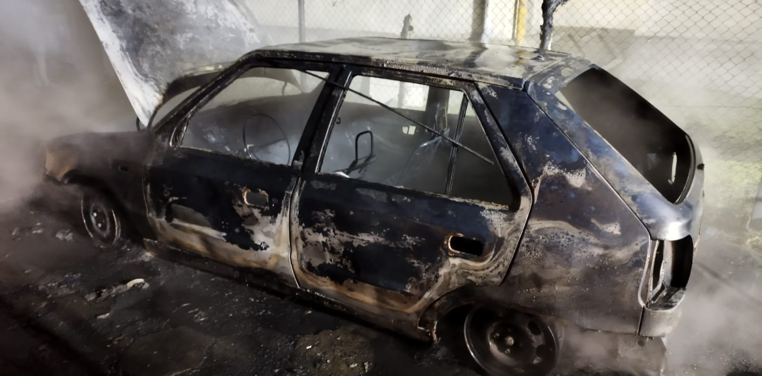 Region - Nocny pożar auta. Skoda spłonęła doszczętnie