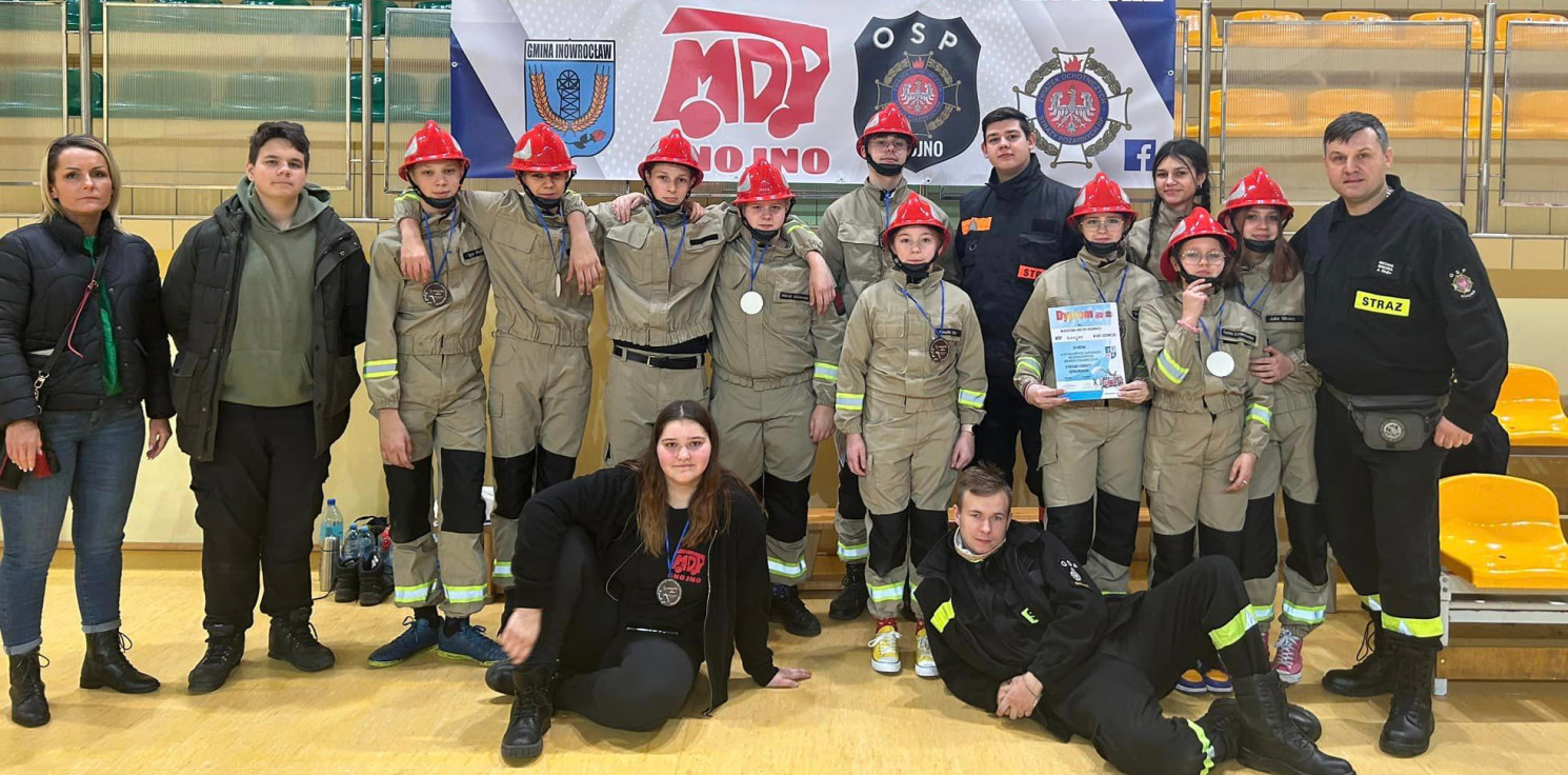 Gmina Inowrocław - Młodzi druhowie na strażackich zawodach